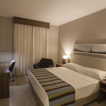 Hotel Agisol Marilia Bagian luar foto