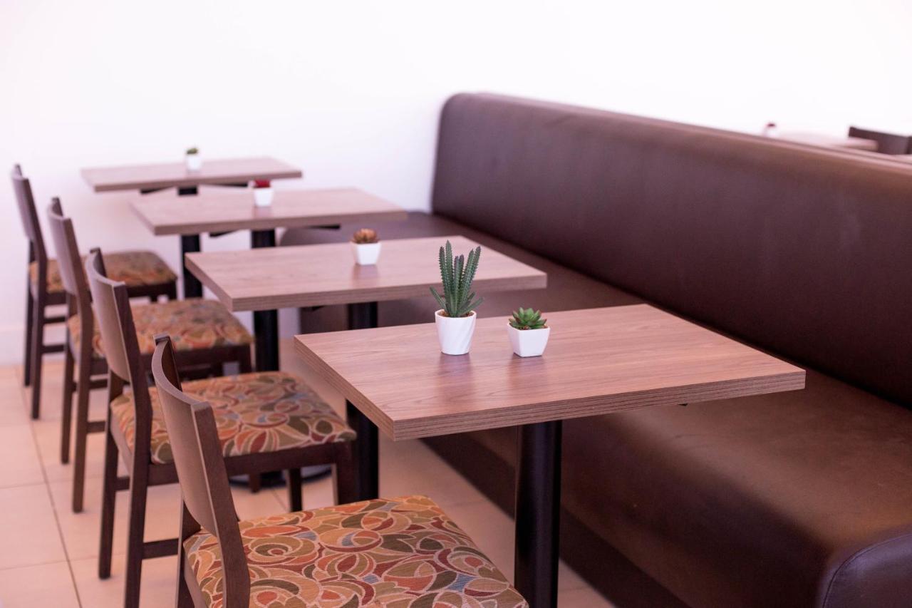 Hotel Agisol Marilia Bagian luar foto